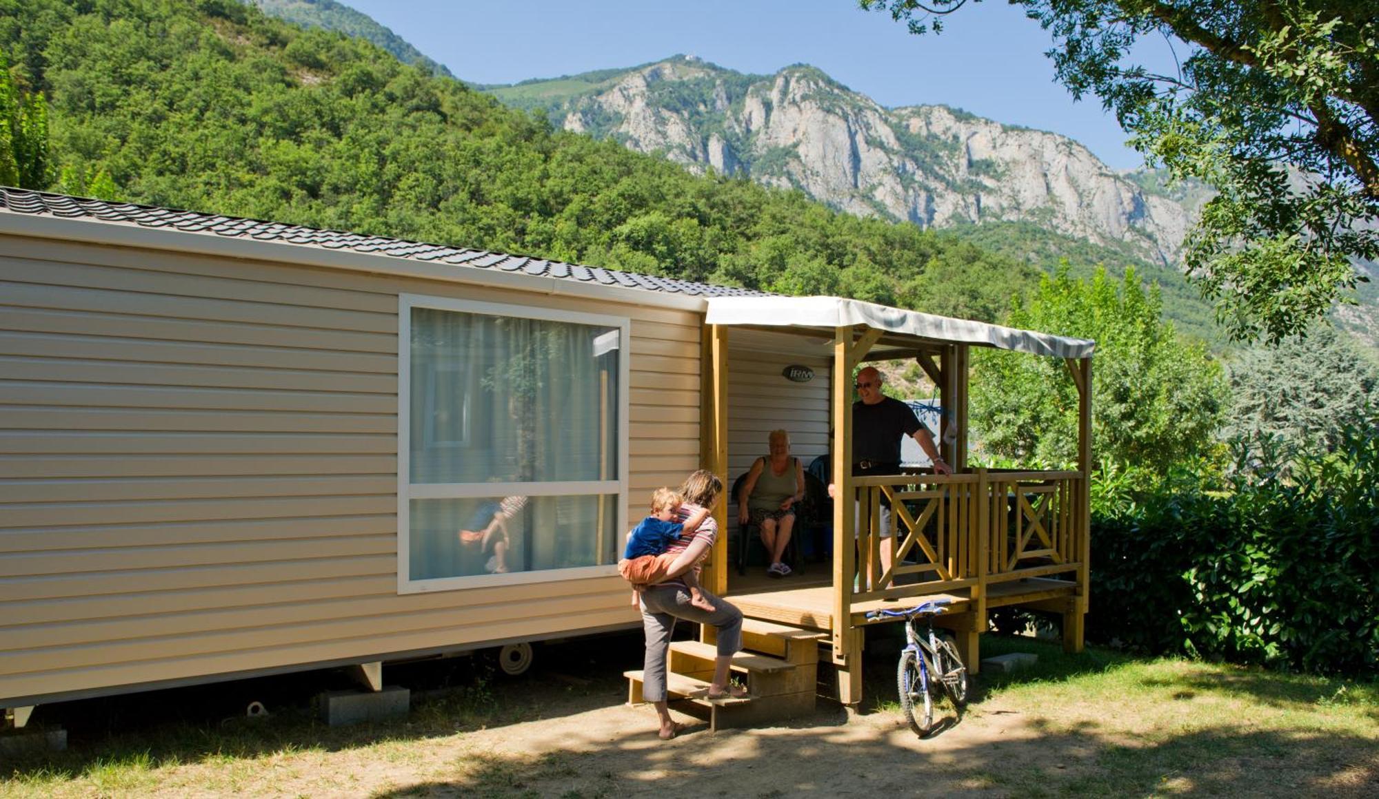 Camping Familial - Parc Aquatique - Grande Aire De Jeux A La Montagne Agos-Vidalos Kültér fotó