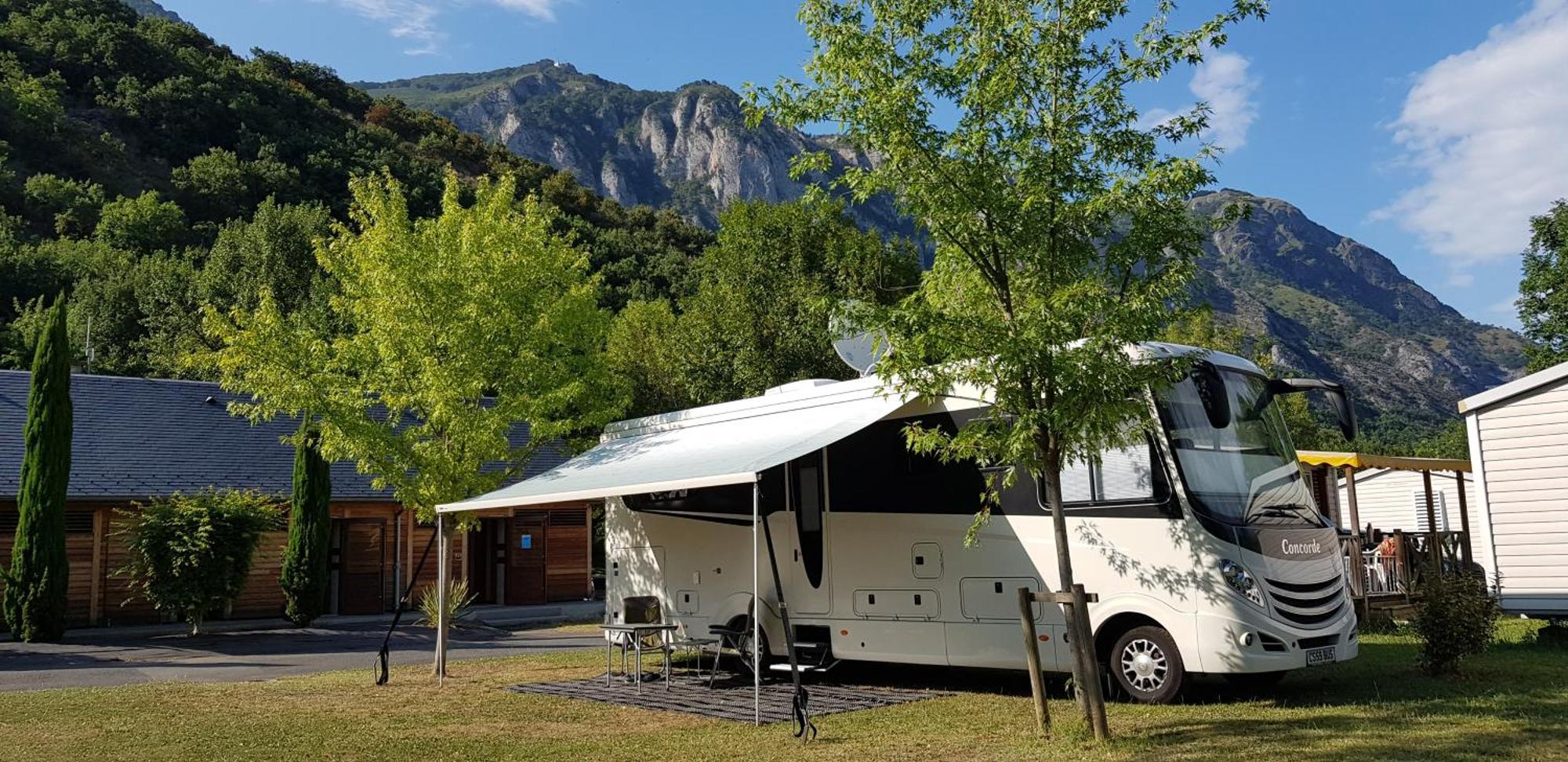 Camping Familial - Parc Aquatique - Grande Aire De Jeux A La Montagne Agos-Vidalos Kültér fotó